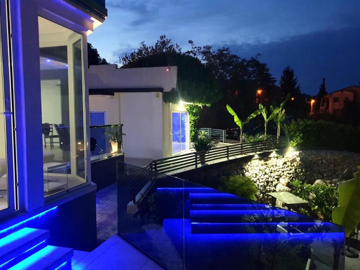 Penthouse Jacuzzi & Pool Apartmants Opatija Extérieur photo