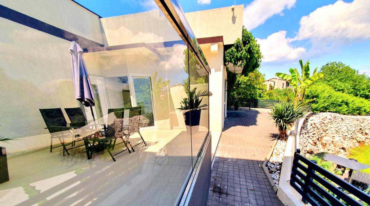 Penthouse Jacuzzi & Pool Apartmants Opatija Extérieur photo