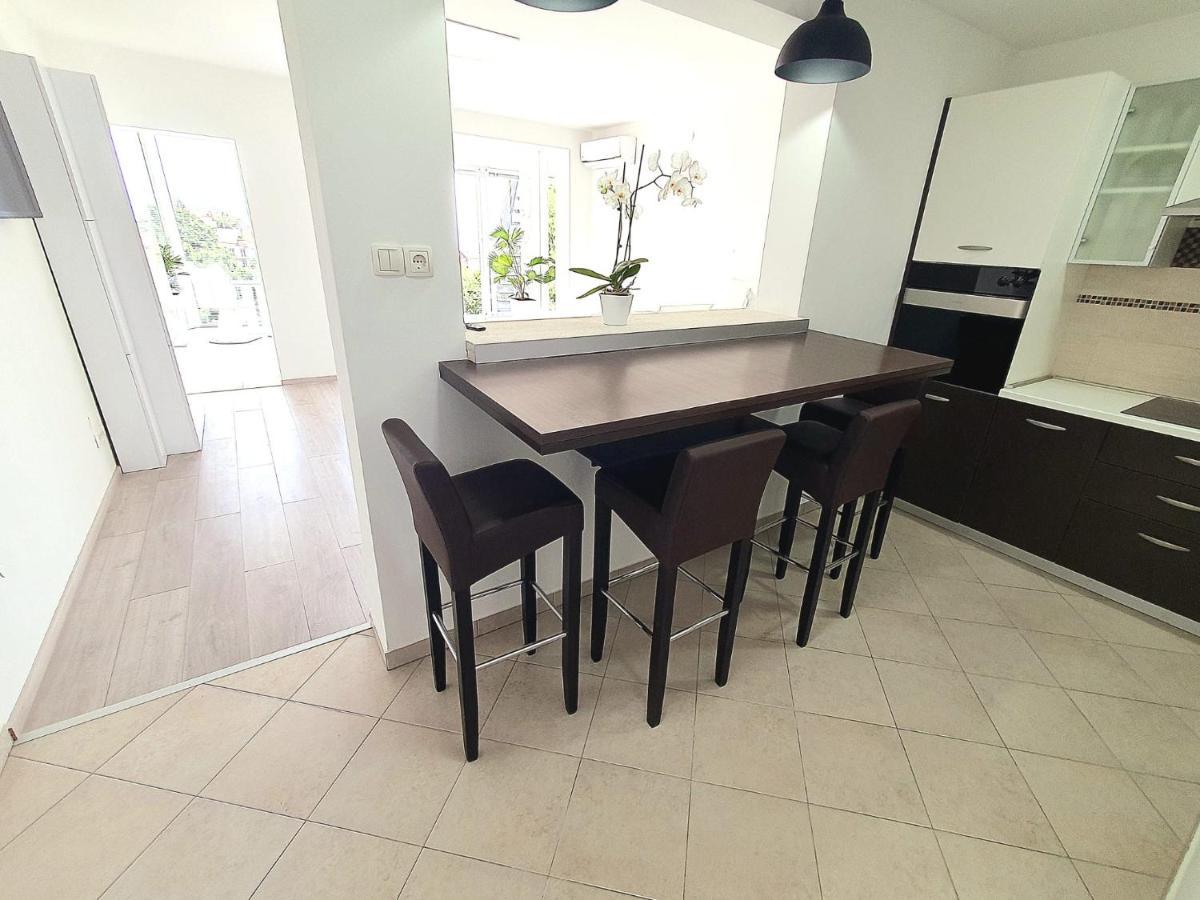 Penthouse Jacuzzi & Pool Apartmants Opatija Extérieur photo