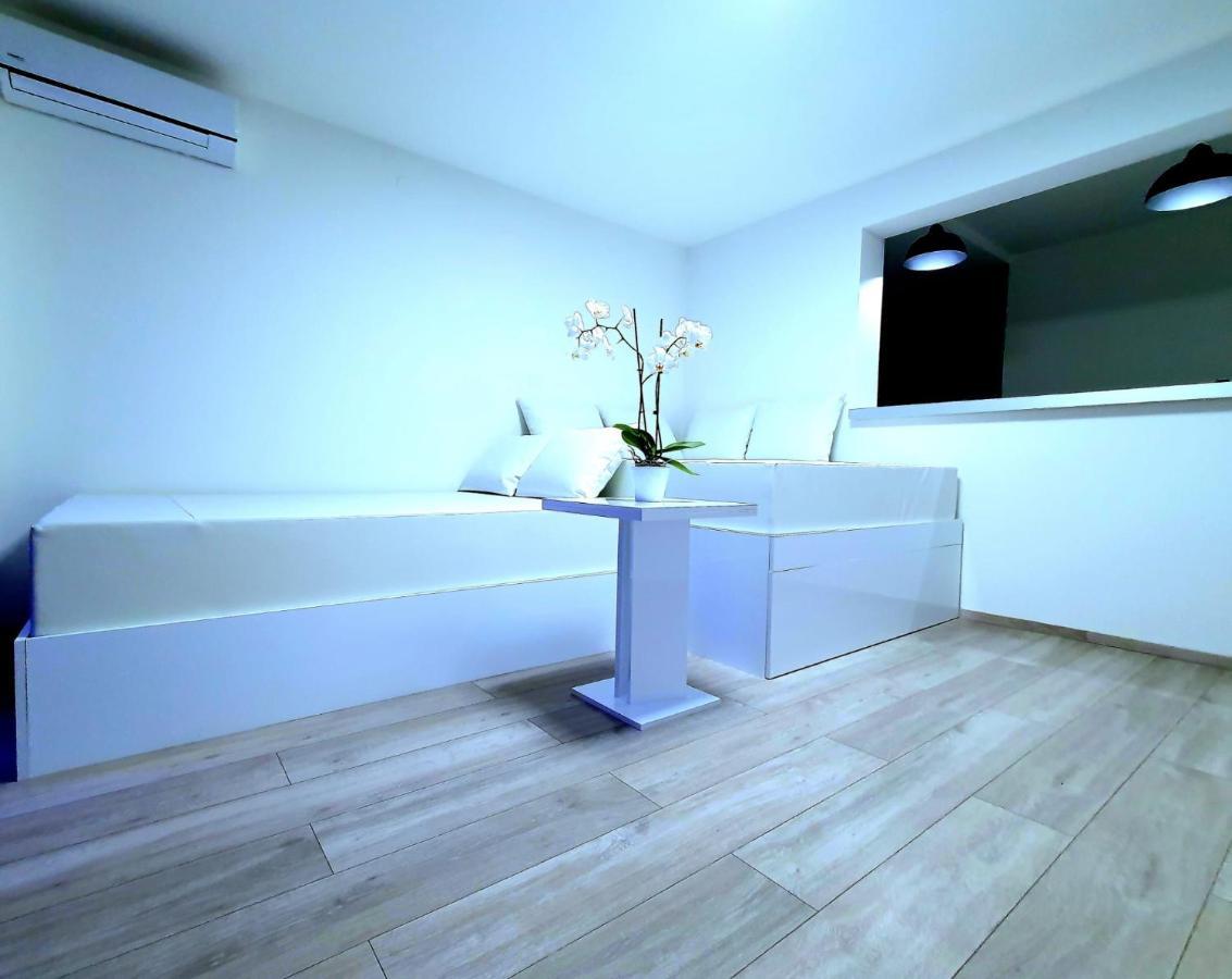 Penthouse Jacuzzi & Pool Apartmants Opatija Extérieur photo