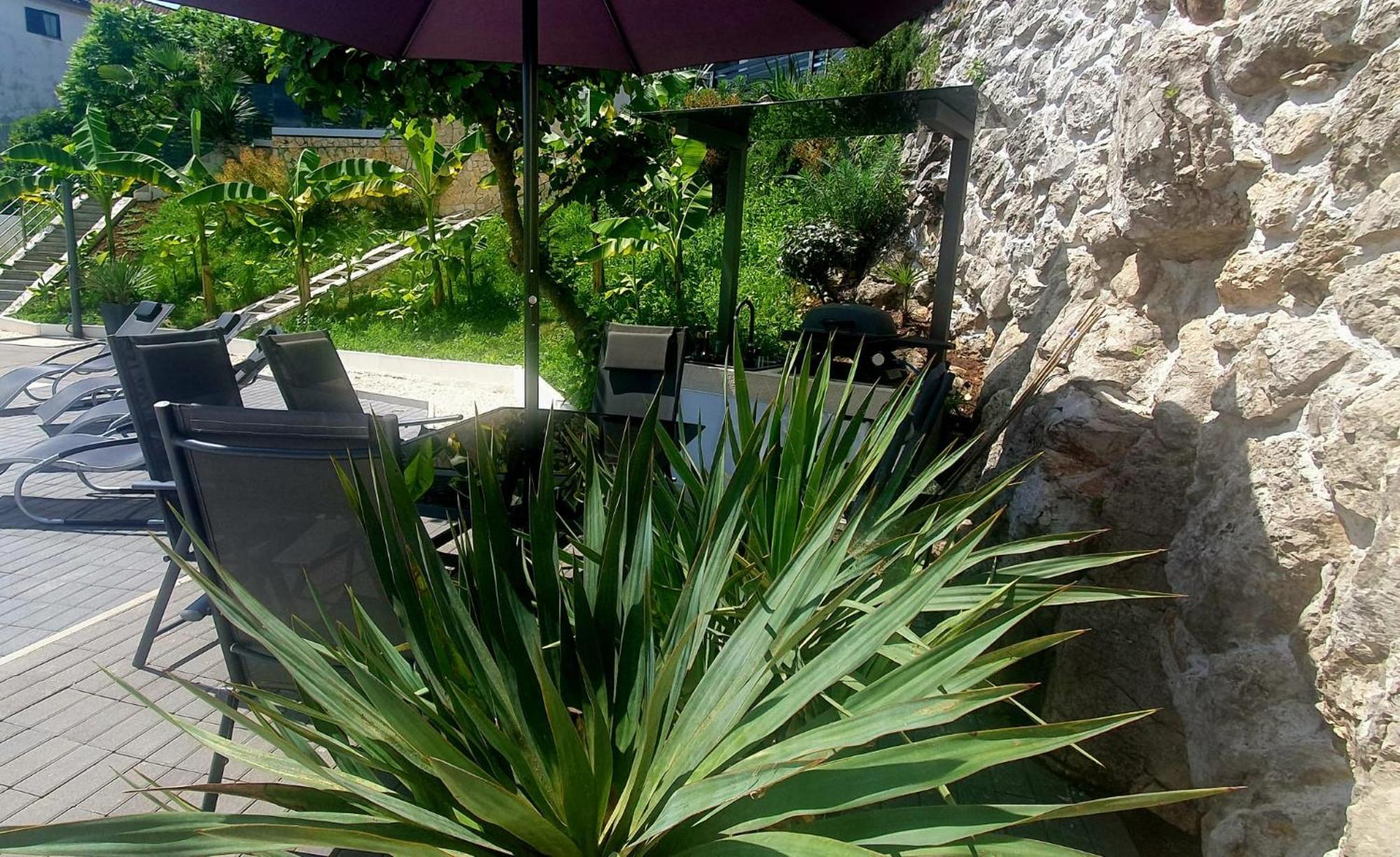Penthouse Jacuzzi & Pool Apartmants Opatija Extérieur photo